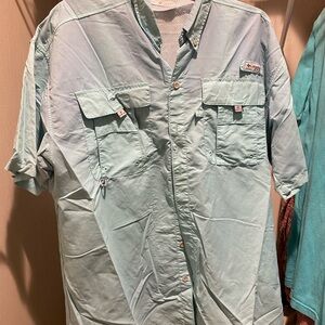 Columbia Men's Light Blue Short Sleeve Shirt